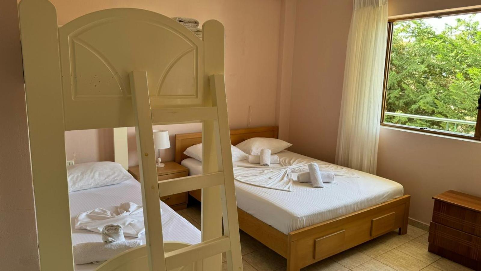 Hotel Vila Danedi 卡萨米尔 外观 照片